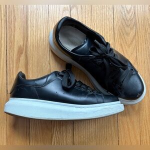 Alexander McQueen Women’s Oversized Leather Sneakers Size 38.5 / 8 Black White